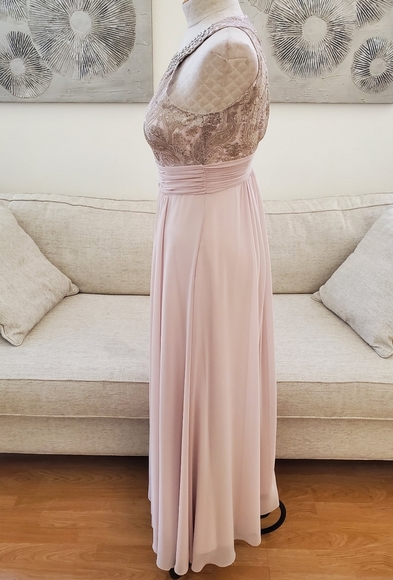 Eliza J Lace Bodice Gown size 2 Petite in Beige - Picture 6 of 13